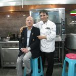 مهدی حصاری منش و استاد در رستوران لوتوس