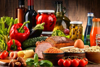 اهمیت نگهداری از مواد غذایی
