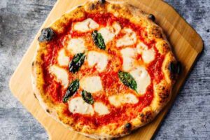 طرز تهیه پیتزا مارگاریتا