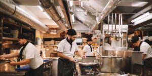 وظایف سرآشپز یک رستوران