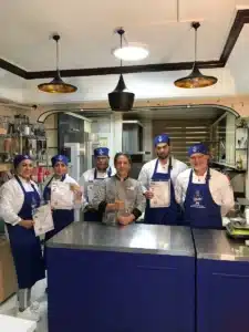 مزایا و کاربرد مدرک آشپزی فنی و حرفه‌ای